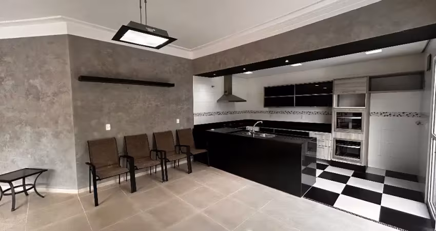 Casa com 03 quartos para alugar , 233m2 - condomínio belvedere 2