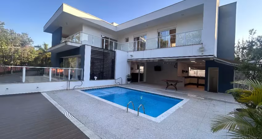 Casa com 04 quartos a venda, com 418 m2 -  condomínio belvedere 2