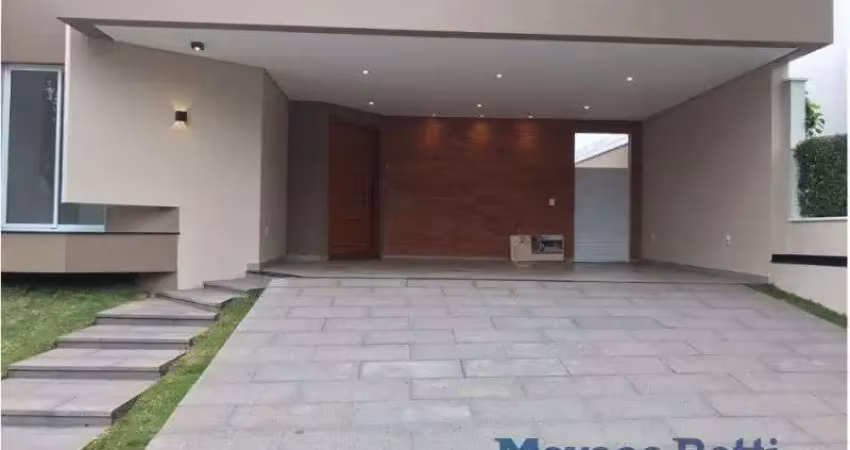 Casa térrea com 3 suítes, escritório, 4 vagas, área gourmet.