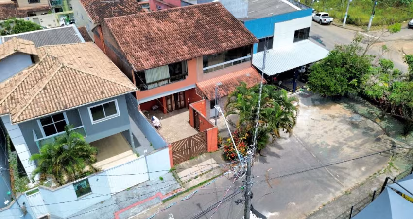 Duplex 147m2, 3 Quartos, Suíte, Planejados em Colina de Laranjeiras - Serra/ES