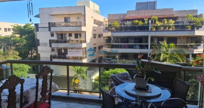 Apartamento à venda no Condomínio do Edifício  Recanto Verde - Recreio dos Bandeirantes, com 3 Quartos, por R$790.000,00