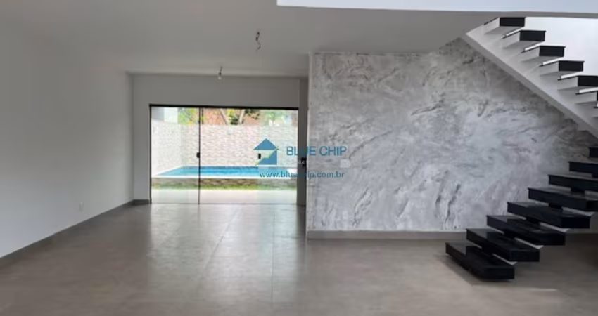 Casa à Venda no Condomínio Riviera del Sol - Recreio dos Bandeirantes, com 4 Quartos por R$3.500.000,00
