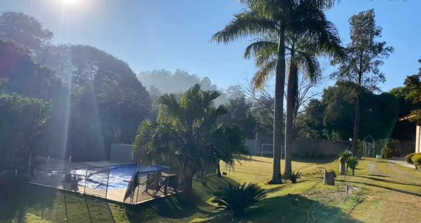 Chácara formada com 5.300 m² para venda no bairro guacuri - itupeva sp