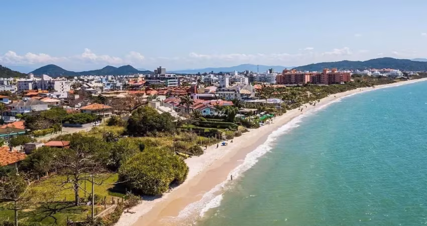 Casa à venda em Jurerê, 3 suites mobiliada