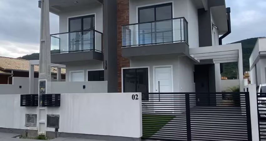 Casa 2 quartos sendo 2 suites, São José