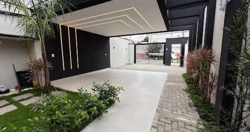 Casa nova com Pé direito Duplo 03 quartos sendo uma Suite, com 135 metros á venda no Bairro Boneca do Iguaçu