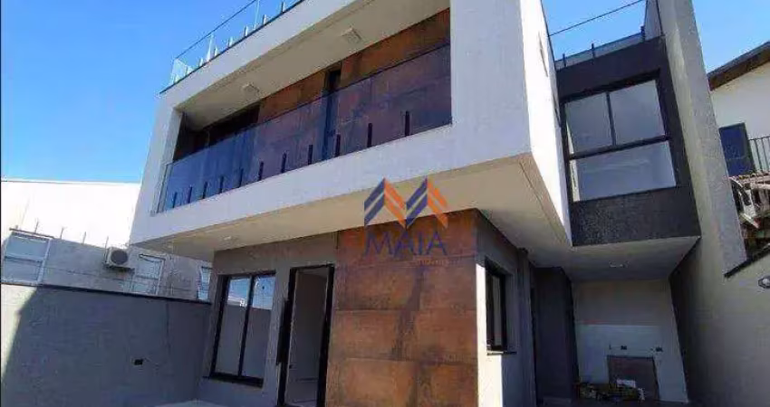Sobrado com 3 dormitórios à venda, 135 m² por R$ 829.000,00 - Uberaba - Curitiba/PR