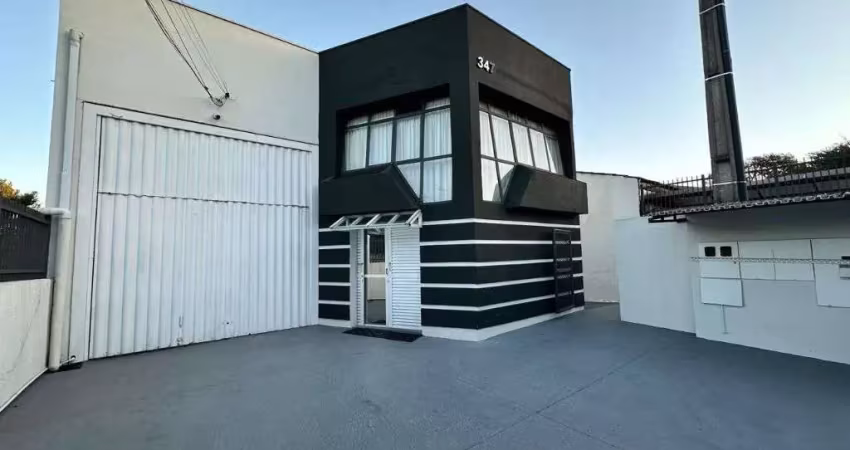 Barracão / Galpão / Depósito com 2 salas para alugar no Lindóia, Curitiba 