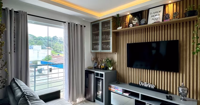 Apartamento à venda - 1 suíte + 1 quarto - lateral da rua Farroupilha - bairro Floresta - Joinville/SC.