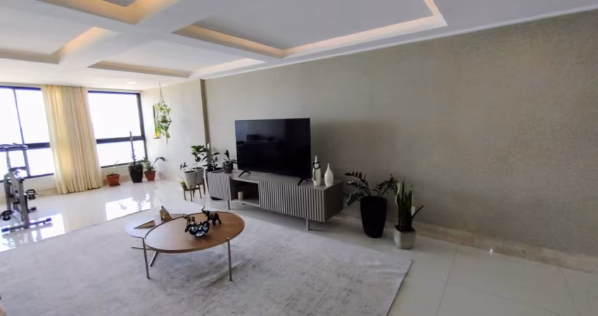 Apartamento frente mar em Areia Preta - Solar Atlântico