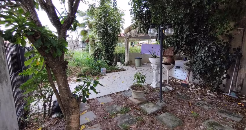 Área / Terreno em Capim Macio