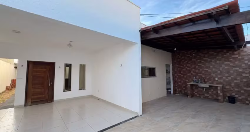 Casa térrea no loteamento caminho do sol - parque das nações