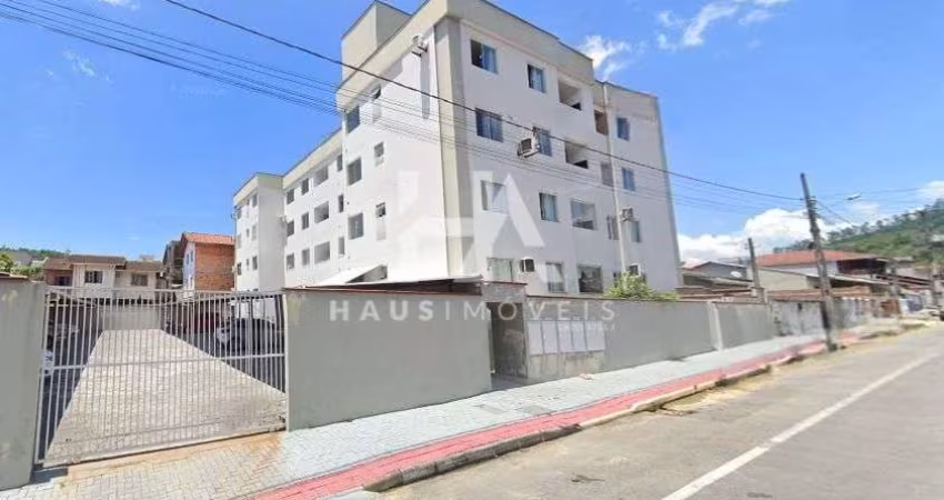 Apartamento no Estrada Nova Ref. 5477