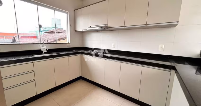 Apartamento semi mobiliado no centenário Ref. 5548
