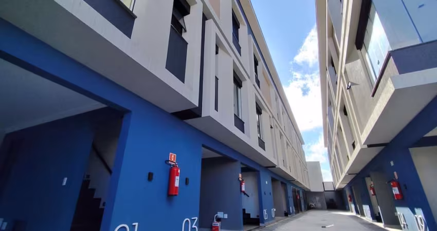 Sobrado em Condomínio 02 Dormitórios – Vila Ré