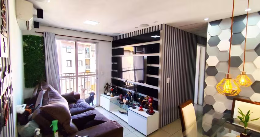 Apartamento Mobiliado com 03 Dormitórios-Sacada-Ar-Condicionado–56 m²-R$ 250.000