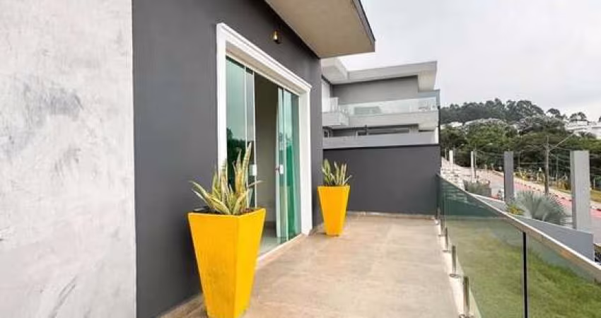 Casa Mobiliada para Alugar no Condomínio Real Park Arujá