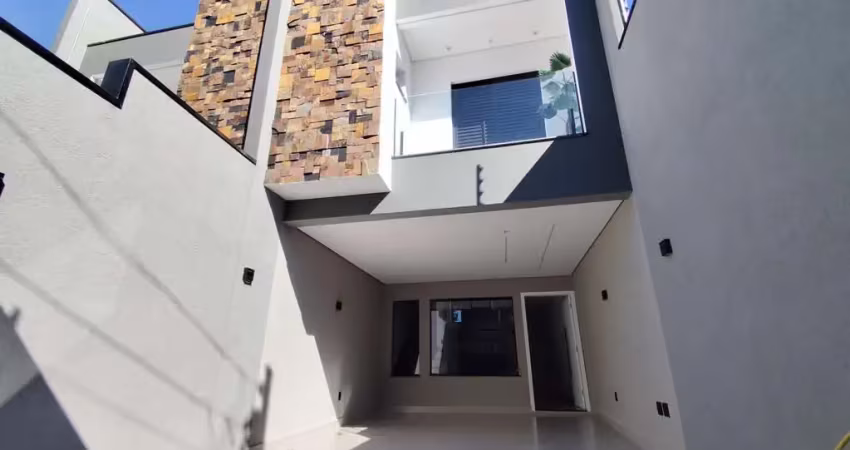 Sobrado 03 suítes com sacada – vila rio branco – ao lado da avenida são miguel