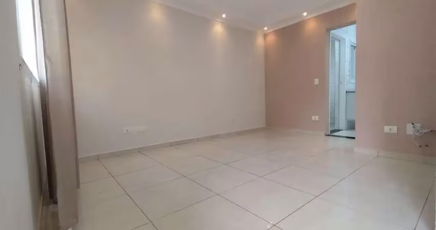 Sobrado em condomínio com sacada -02 vagas frontais– vila libanesa