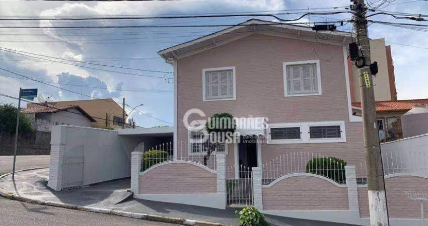 Casa com 3 dormitórios à venda, 110 m² por R$ 890.000,00 - Centro - Vinhedo/SP