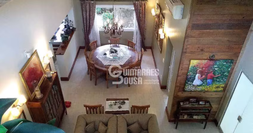 Casa com 3 dormitórios à venda, 320 m² por R$ 2.300.000,00 - Marambaia - Vinhedo/SP