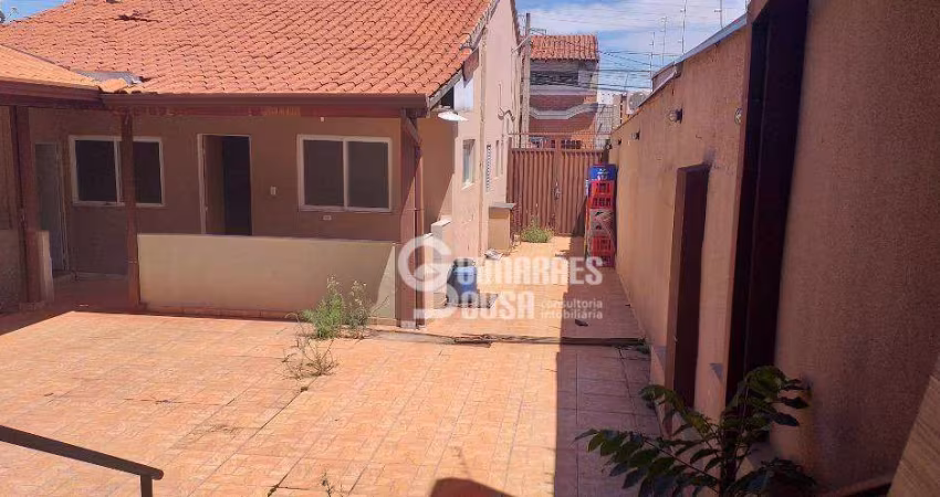 Casa com 3 dormitórios à venda, 260 m² por R$ 1.050.000,00 - Centro - Vinhedo/SP