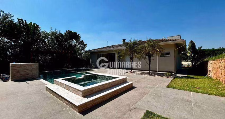Casa com 3 Suítes, Piscina e Área Gourmet à Venda a 6 Minutos do Portal de Vinhedo