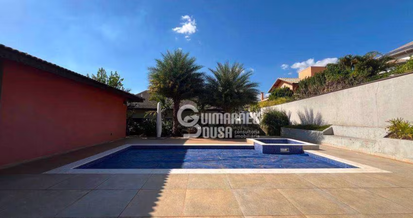 'Casa de Alto Padrão à Venda no Condomínio Village Visconde de Itamaracá com Piscina e Área Gourmet'