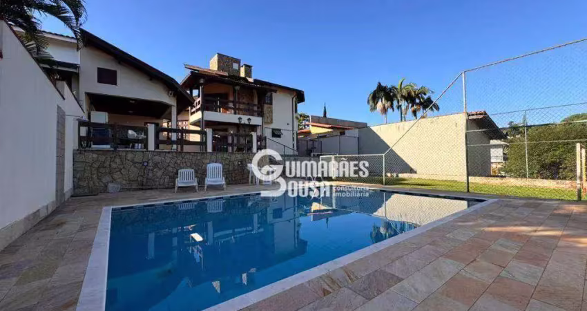 Casa no condomínio marambaia com 4 dorms, piscina e quintal amplo -  – vinhedo/sp!