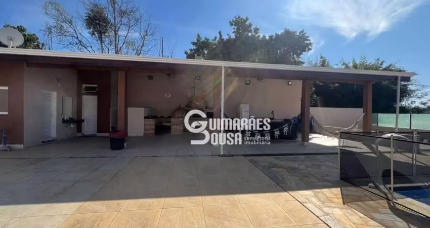 Casa com 3 quartos para alugar na Rua Valentim Boschini, Caxambu, Jundiaí
