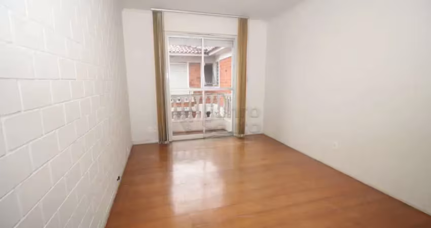Apartamento aconchegante de 1 dormitório com sacada no edifício residencial largo vernetti