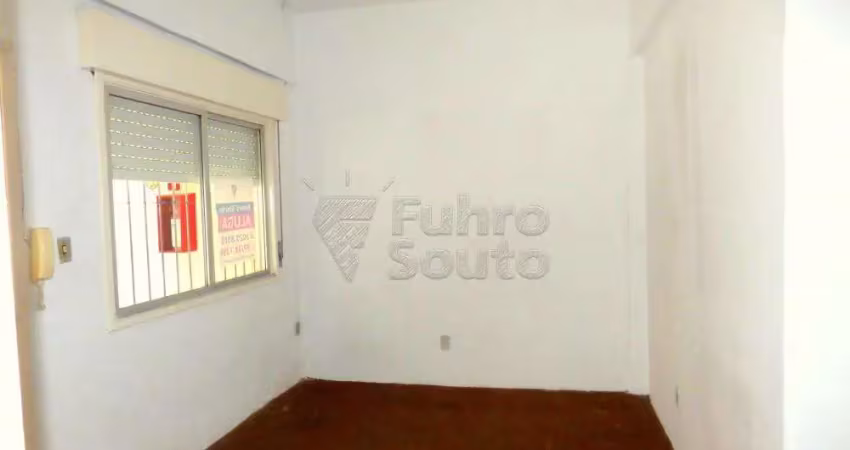 Apartamento no edifício eulália - praticidade e localização estratégica no centro de pelotas