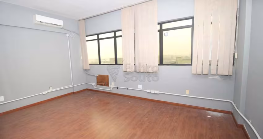 Sala comercial no Centro.