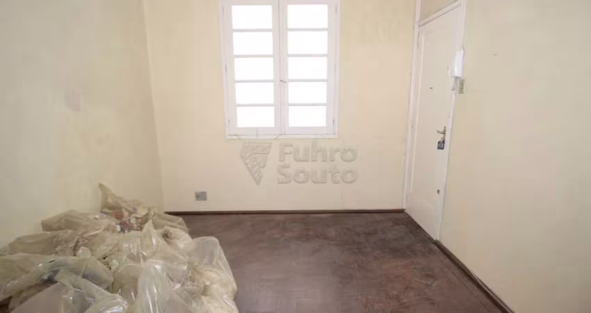 Apartamento de 02 dormitórios localizado na Av. Fernando Osório