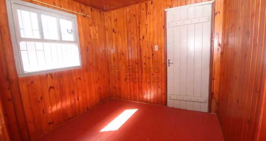 Casa Aconchegante com Pátio no Centro de Pelotas