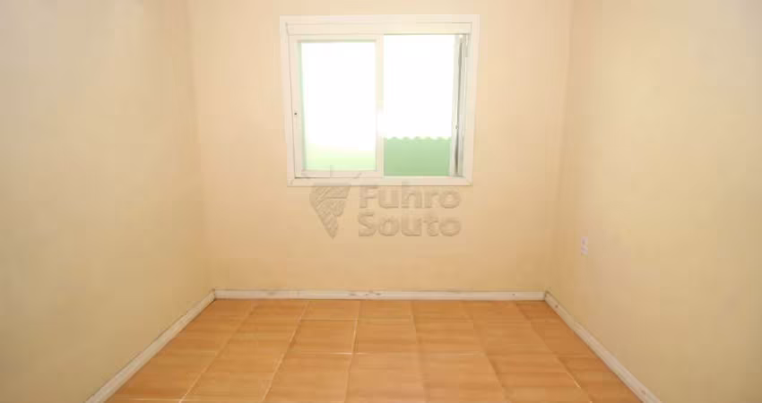 Apartamento Fora de Condomínio no bairro Areal