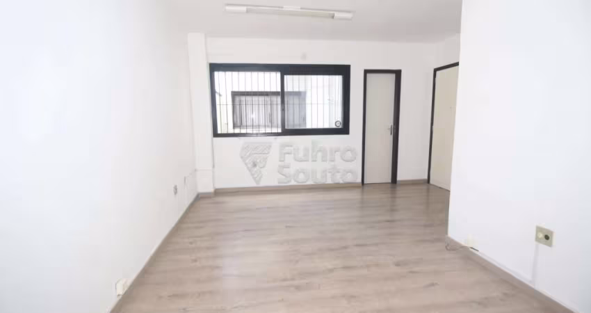 Sala Comercial para Locação no Centro de Pelotas ? Localização Estratégica!