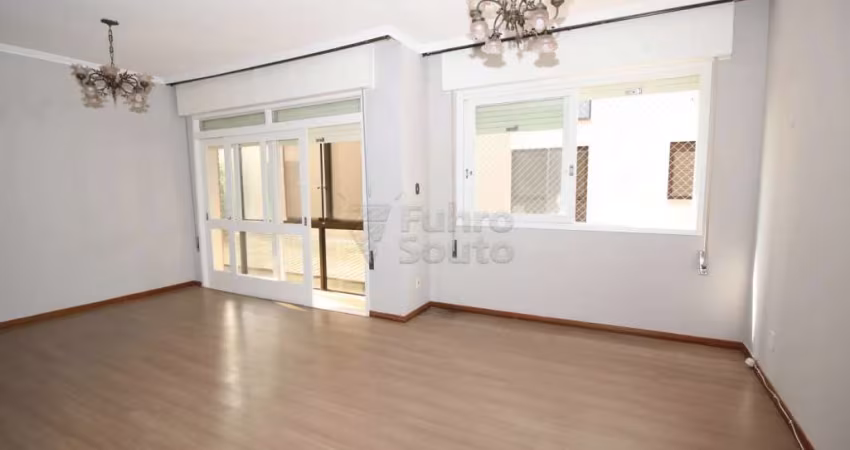 Espetacular Apartamento no Coração de Pelotas! Localizado na Rua Andrade Neves.