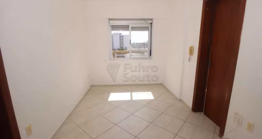 Apartamento 1 Dormitório no Edifício Residencial Atenas - Aconchego e Ótima Localização no Centro de Pelotas!