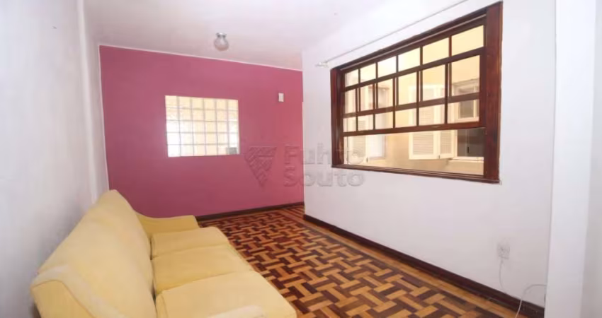 Apartamento amplo e bem iluminado no Edifício Maciel Ribas - pronto para morar!