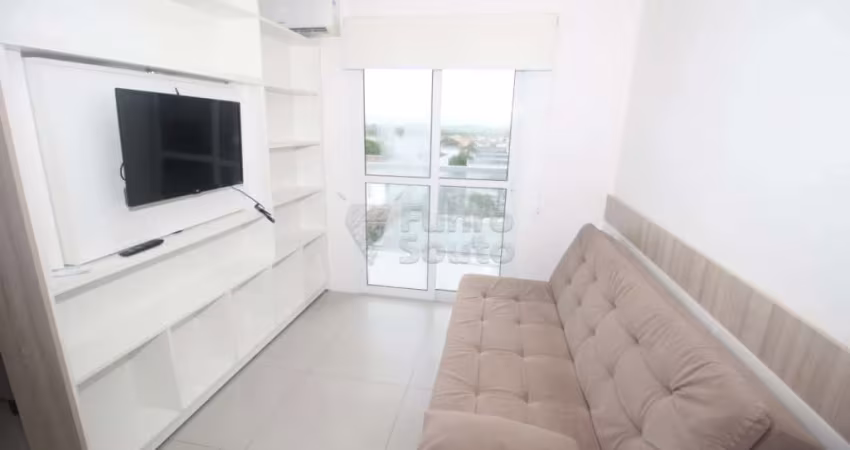 Excelente loft próximo a Dom Joaquim!