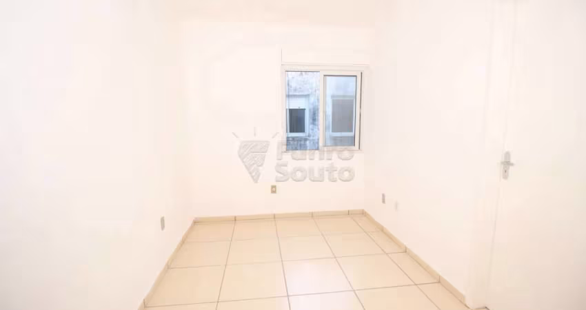Apartamento 1 Dormitório com Sacada em Frente à UCPel - Residencial Volpi, Centro de Pelotas