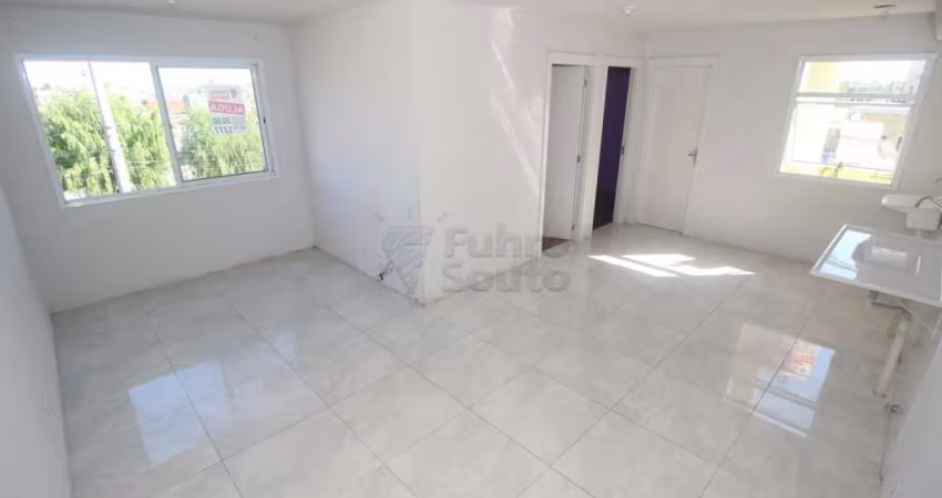 Aluguel de Apartamento no Condomínio Guimarães II - Bairro Areal, Pelotas