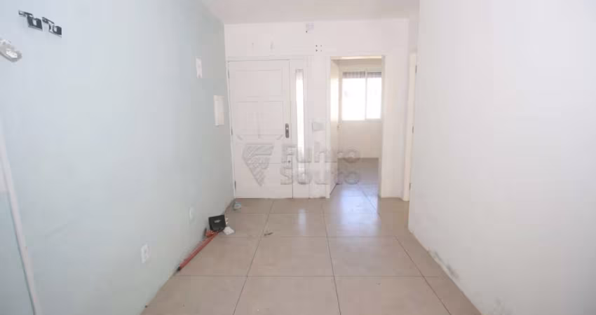 Oportunidade no Coração de Pelotas - Casa Comercial com Estrutura Versátil e Localização Estratégica