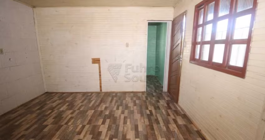 Casa em Pátio Compartilhado no Fragata - Excelente Localização!