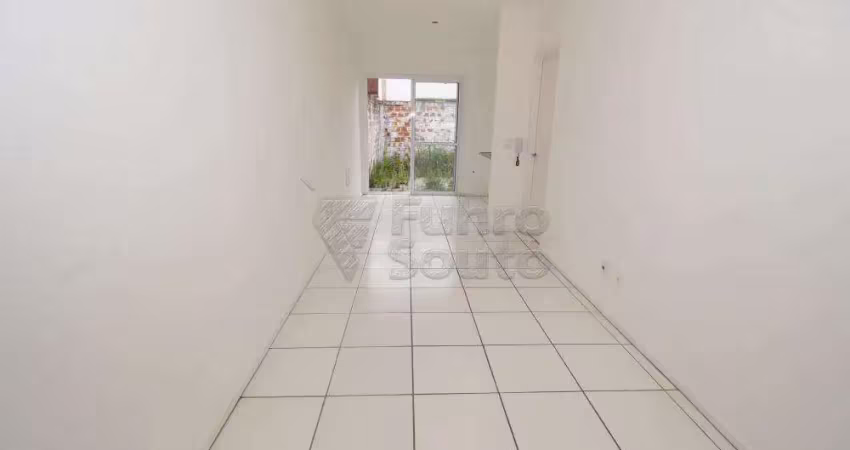 Casa em condomínio fechado com 2 quartos para alugar na Avenida Prefeito Ary Alcântara, 118030412, Areal, Pelotas