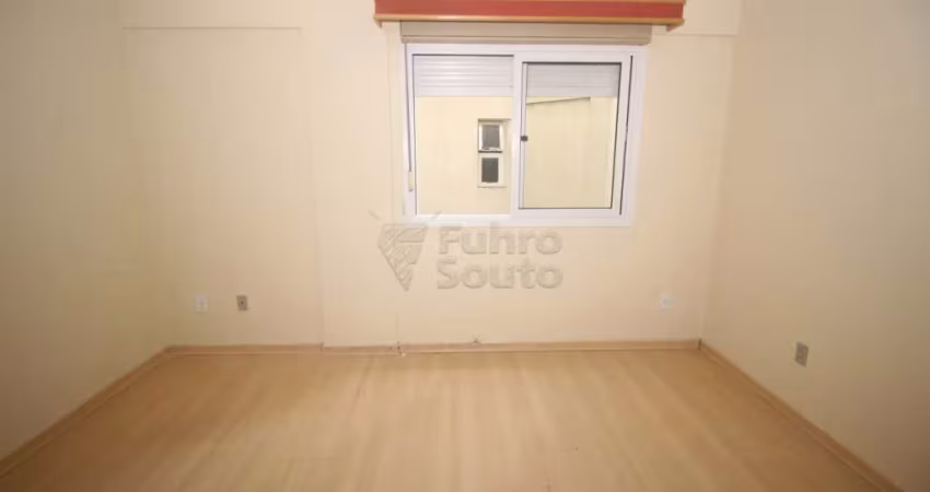 Kitinete na Galeria Triunfo em Frente a Católica no Centro de Pelotas - Para Locação e Venda!