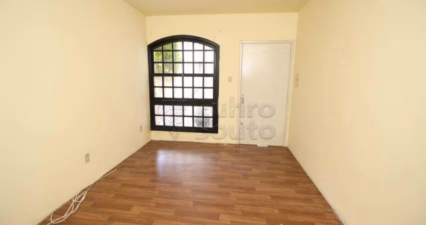 Apartamento no centro com dois quartos