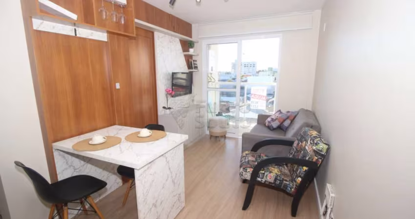 Lindo Loft Mobiliado para locação na XV de Novembro. Conforto e sofisticação em uma localização privilegiada!