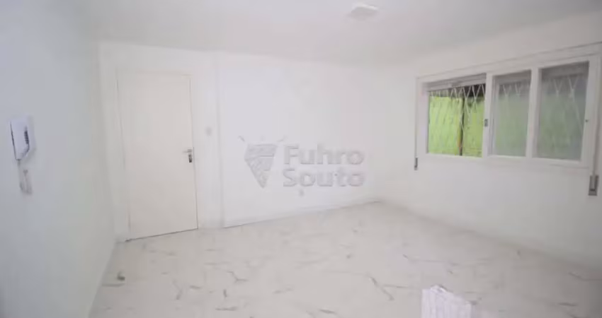 Apartamento totalmente reformado no Edifício Arpoador - Próximo à Rua Dom Pedro I